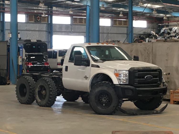 Ford F-550 6x6
