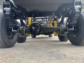 Hilux 6x6 axles