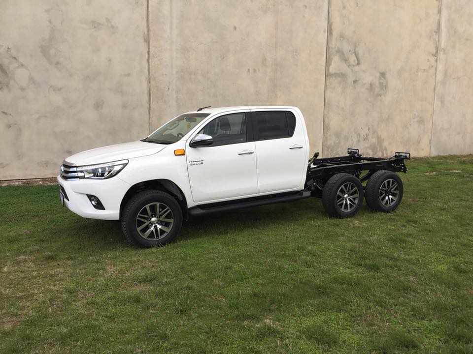 Hilux 6x4