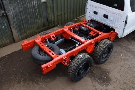 Hilux 6x6 by Pickup Systems