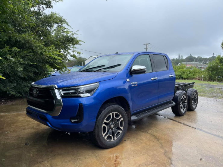 Toyota Hilux 6x4